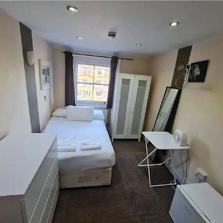 Lovely En-Suite Bedroom London Exterior photo