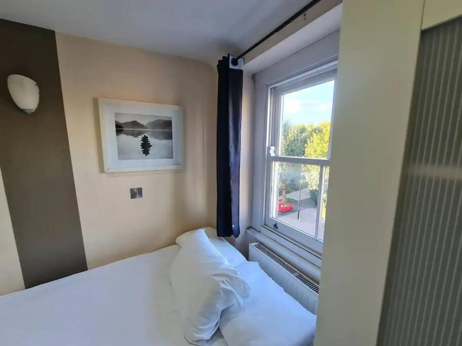 Lovely En-Suite Bedroom London Exterior photo